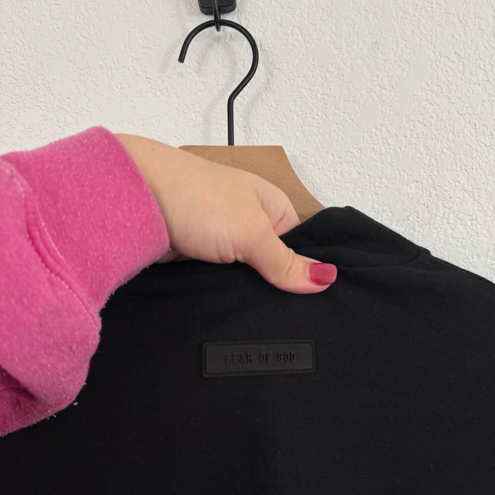 Fear Of God Essentials SS23 Mock Neck Half Sleeve Oversized T-Shirt Jet Black XS - Picture 9 of 12